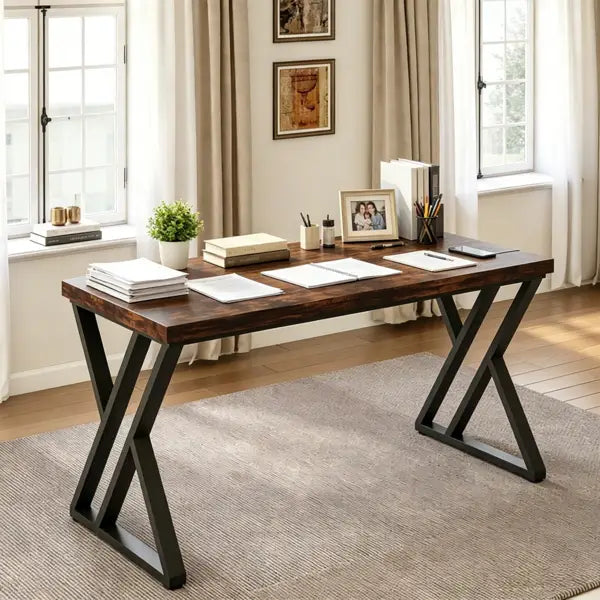 Escritorio industrial de 55 pulgadas de mesa de madera oscura con escritorio de madera oscura y patas metálicas negras en forma de X para un espacio de trabajo resistente