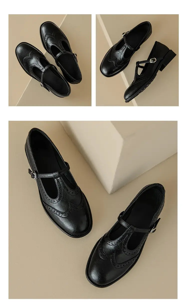 Schwarze Leder-Mary-Jane-Schuhe mit Retro-T-Riemen und Brogue-Verzierungen mit niedrigem Absatz.