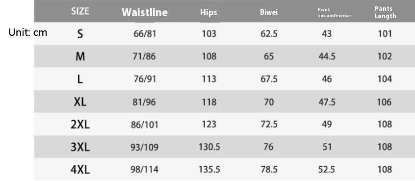 L’image présente un tableau des tailles en centimètres pour des pantalons pour hommes à plis, coupe ample à jambes larges et ajustement décontracté, indiquant des mesures de la taille S à la taille 4XL.
