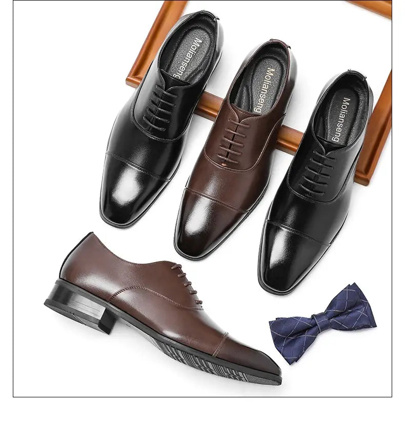 Chaussures Oxford en cuir pour homme noires et marron, finition polie, avec un design à bout fleuri (cap-toe) dans le style habillé japonais.