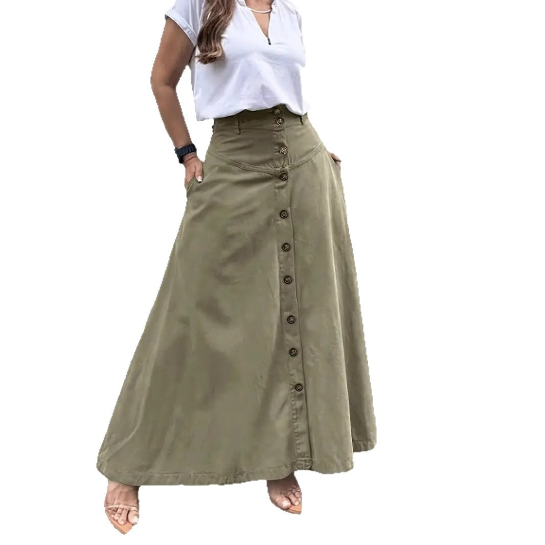 Jupe longue maxi vert olive à taille haute, boutonnée devant, avec poches latérales et une silhouette fluide.