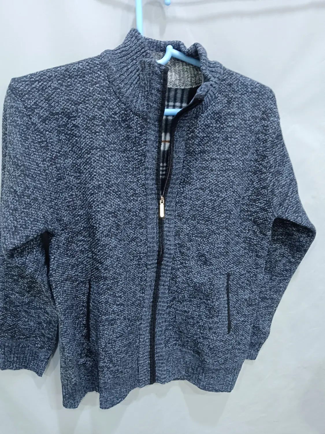 Herren-Cardigan mit Strukturstrick und Reißverschluss
