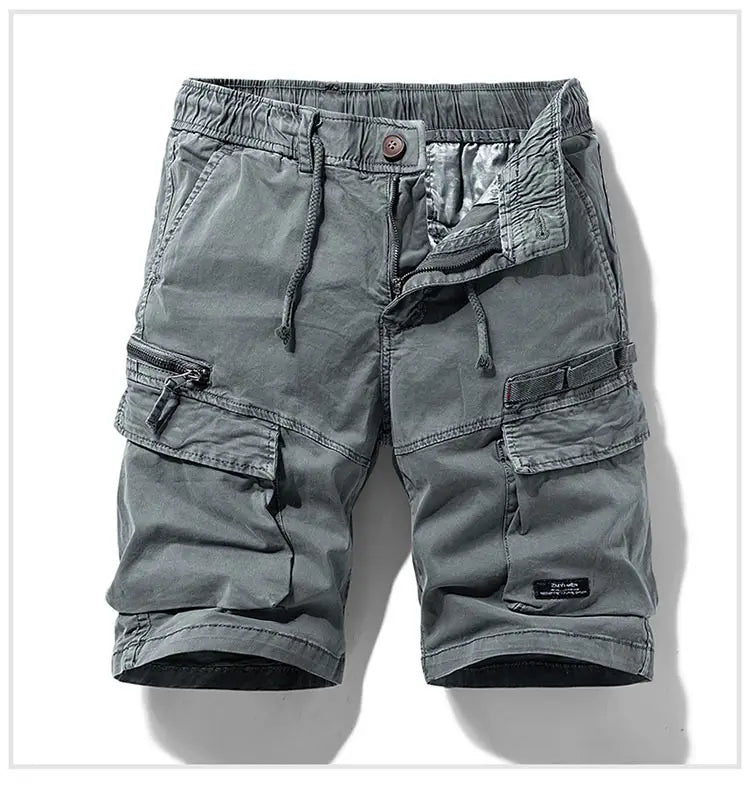 Short cargo en coton gris pour hommes avec plusieurs poches, une ceinture à cordon de serrage et une fermeture par bouton, à coupe ample.