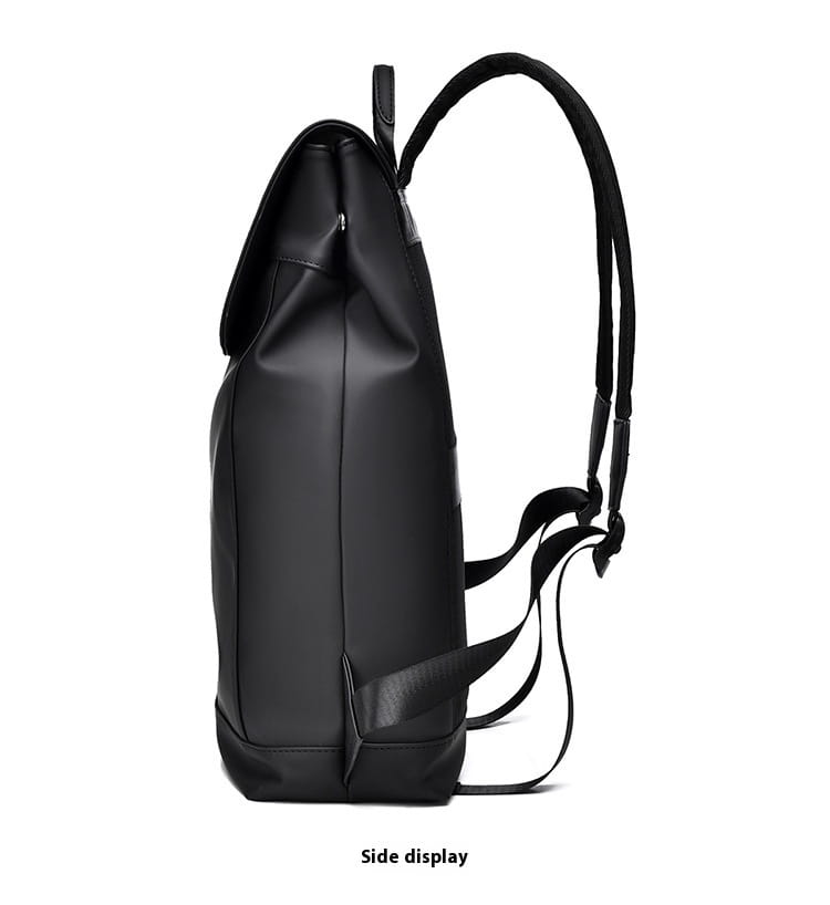 Schwarzer runder Lederrucksack für Herren in Groß aus Nylon mit verstellbaren Schulterriemen und elegantem minimalistischen Design.