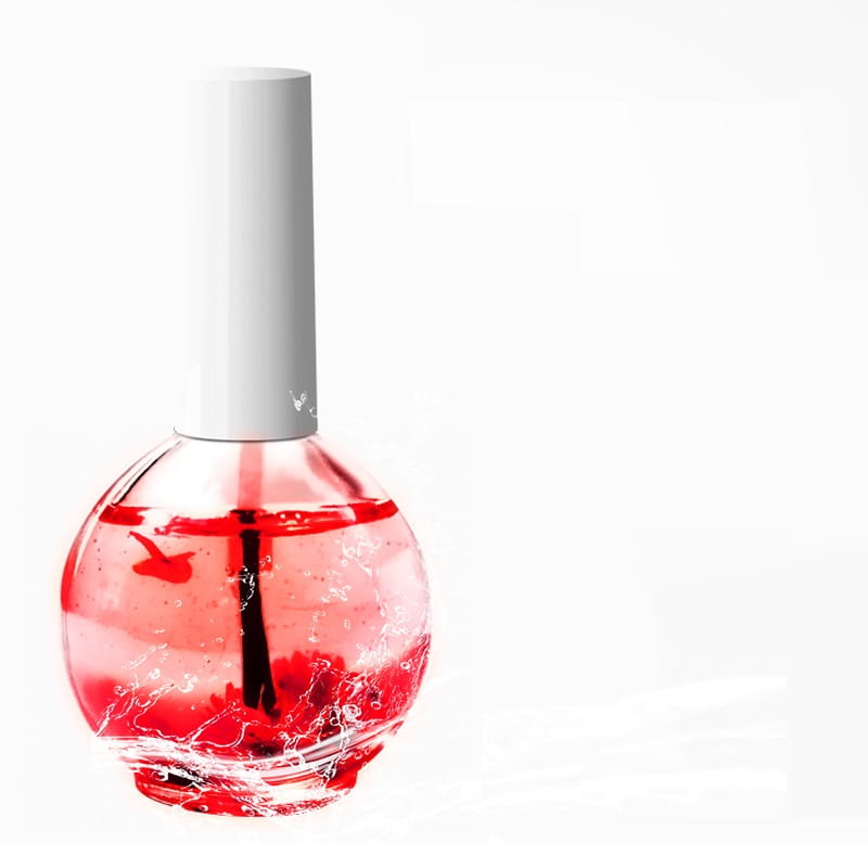 Une bouteille en verre transparente munie d’un bouchon blanc, remplie d’un traitement huile revitalisant des fleurs séchées pour les ongles et les cuticules d’un rouge vif éclatant, avec un pinceau applicateur immergé dans le liquide.