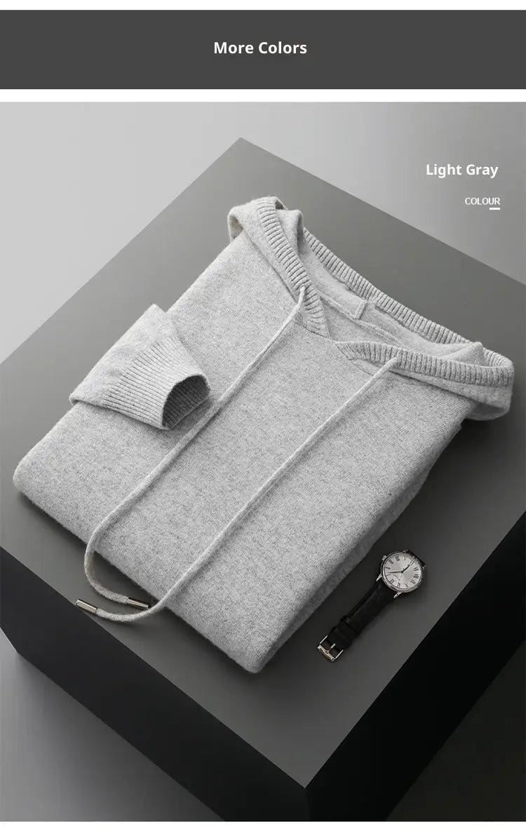 Heller grauer Herren-Strickpullover mit Kapuze, locker geschnitten, mit gerippten Bündchen und Kordelzügen aus weichem Strickstoff