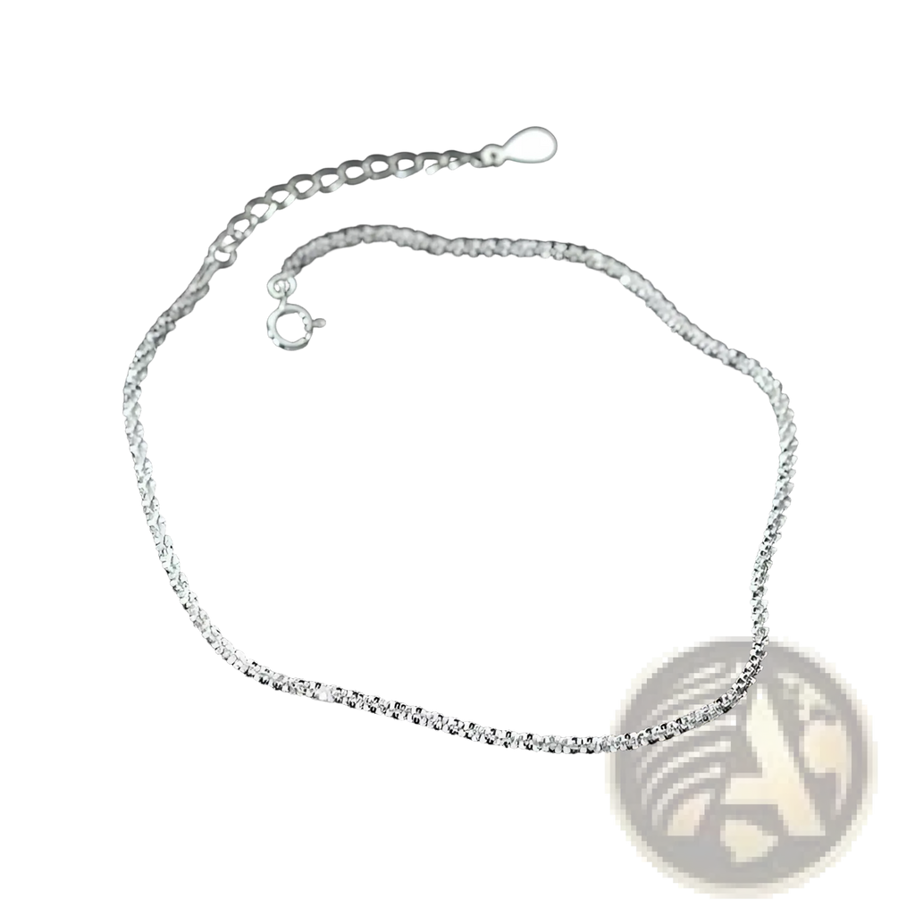 A delicate silver anklet with twisted chain design and sparkling crystals from an adjustable 925 silver bracelet and anklet set