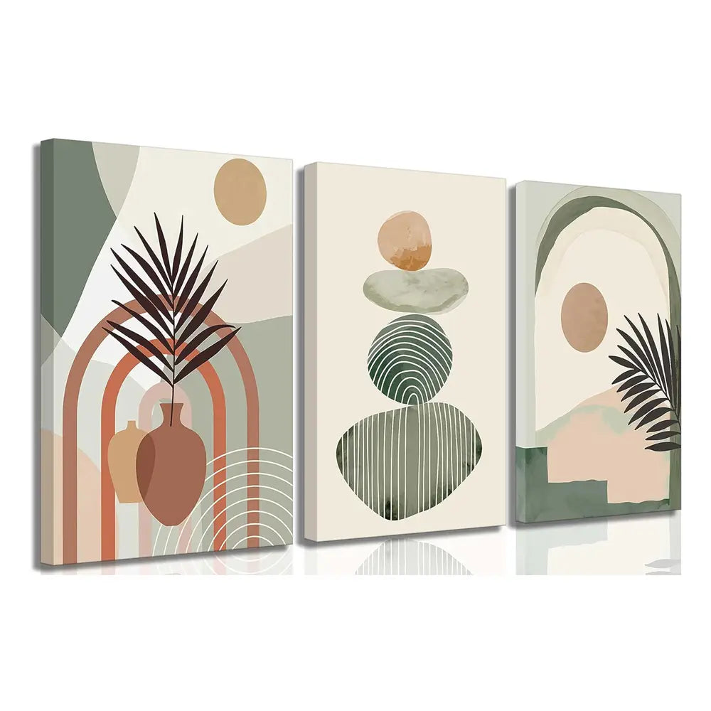Set aus drei modernen abstrakten Leinwanddrucken mit erdigen Tönen, geometrischen Formen und stilisierten botanischen Elementen in einem Boho-Abstrakt-Botanische Leinwand-Wandkunst-Set mit 12x16 Zoll.