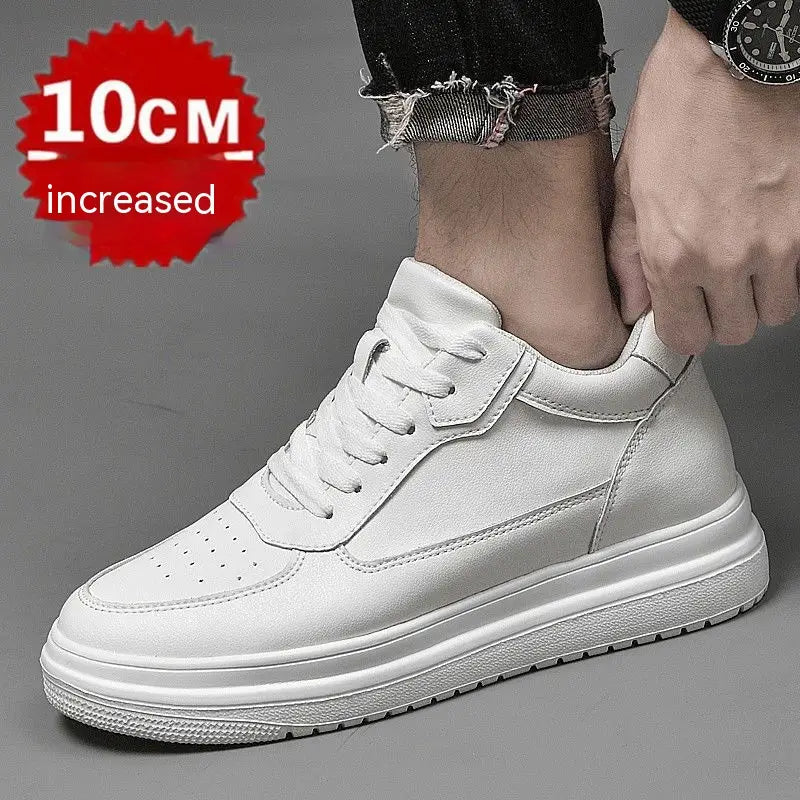 Herren-Ledermännersneaker auf Plattform-Laufschuhe in Weiß aus Leder mit High-Top-Design, dicker, strukturierter Gummisohle und perforierten Details an der Zehenkappe.