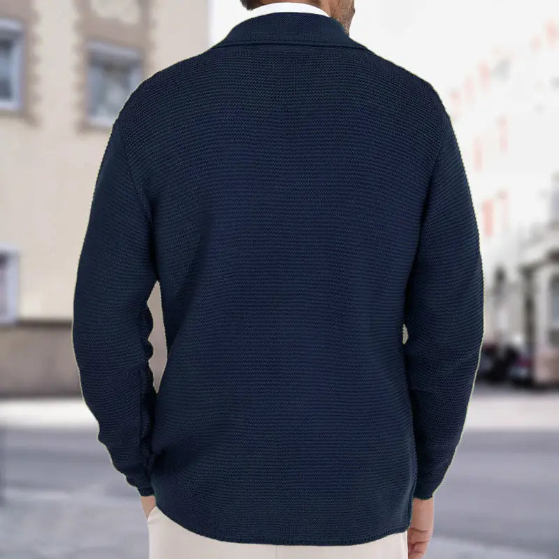 Chaqueta tipo cárdigan de doble botonadura de punto con textura azul marino para hombre, con cuello.