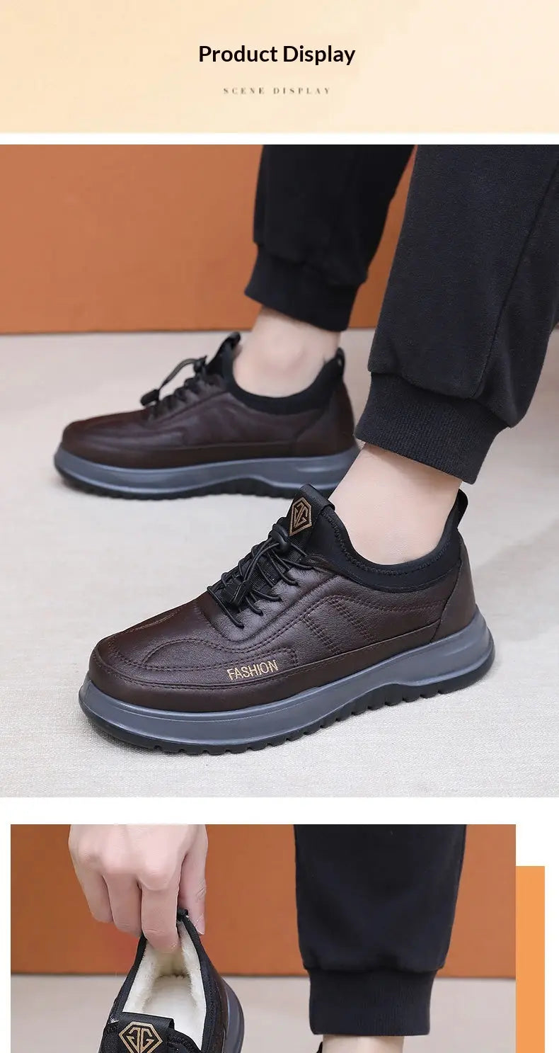 Zapatillas de cuero con forro de lana de invierno para hombre en color marrón, con cordones negros, suela de goma gris y bordado decorativo de moda en el lateral.