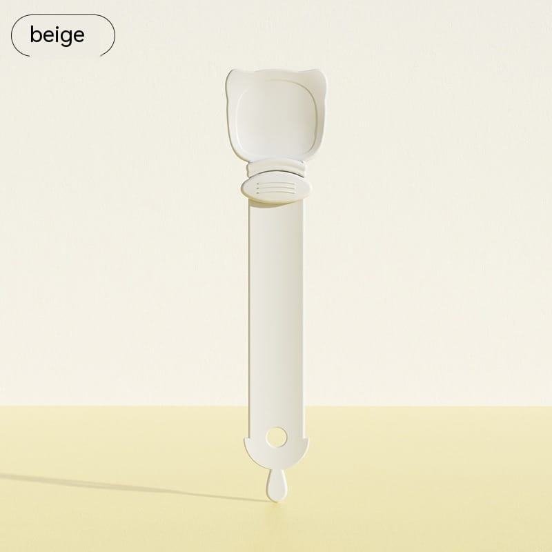 Cuillère de forme de chat en plastique beige, avec long manche et oreilles arrondies, pour l’extrudeuse de friandises pour chat et l’ensemble de cuillères en silicone pour aliments pour animaux.