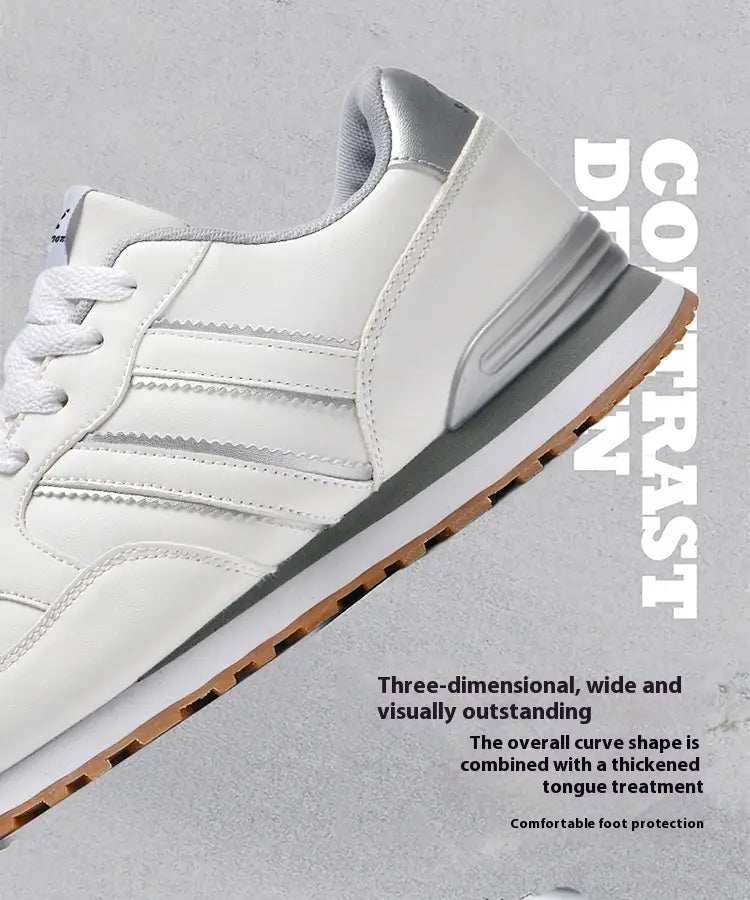 Basket de sport de course en cuir blanc comportant trois bandes parallèles et une semelle en caoutchouc de couleur gomme, pour un port décontracté rétro