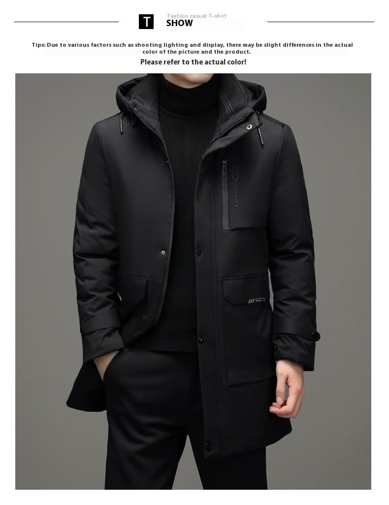 Abrigo de invierno acolchado con capucha para hombre en negro, con diseño moderno y elegante y marca sutil en el bolsillo del pecho.