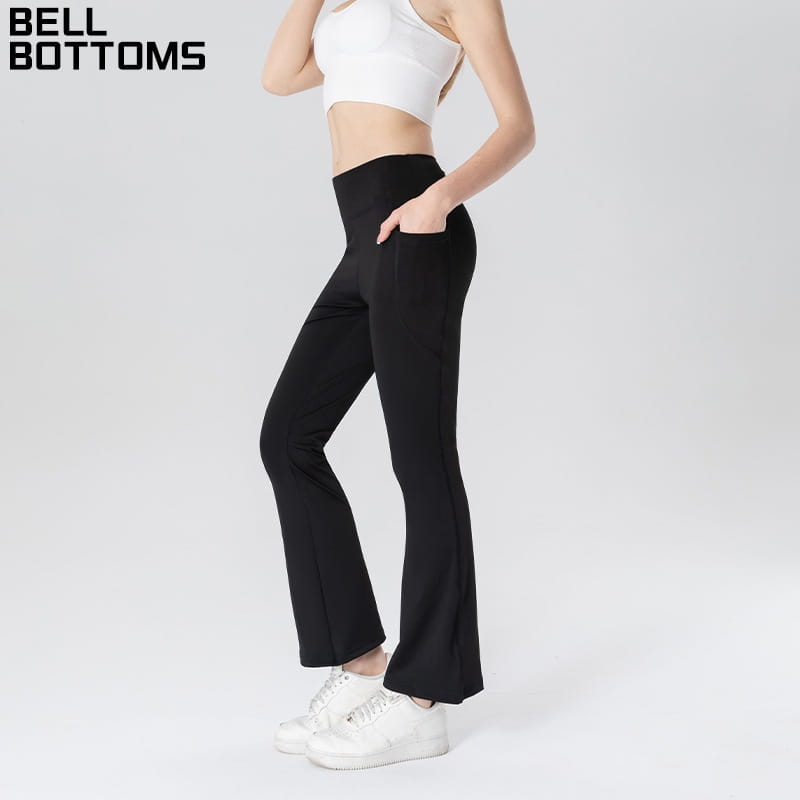 Schwarze High-Waist ausgestellte Yoga-Hosen aus elegantem, elastischem Stoff mit Seitentaschen und Bootcut-Design.