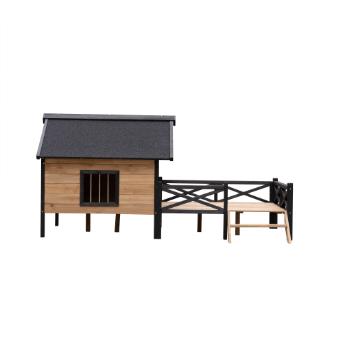 Grande niche en bois pour chien avec porche, dotée d’un toit noir, d’une clôture en bois assortie et d’une petite fenêtre avec des barreaux verticaux.