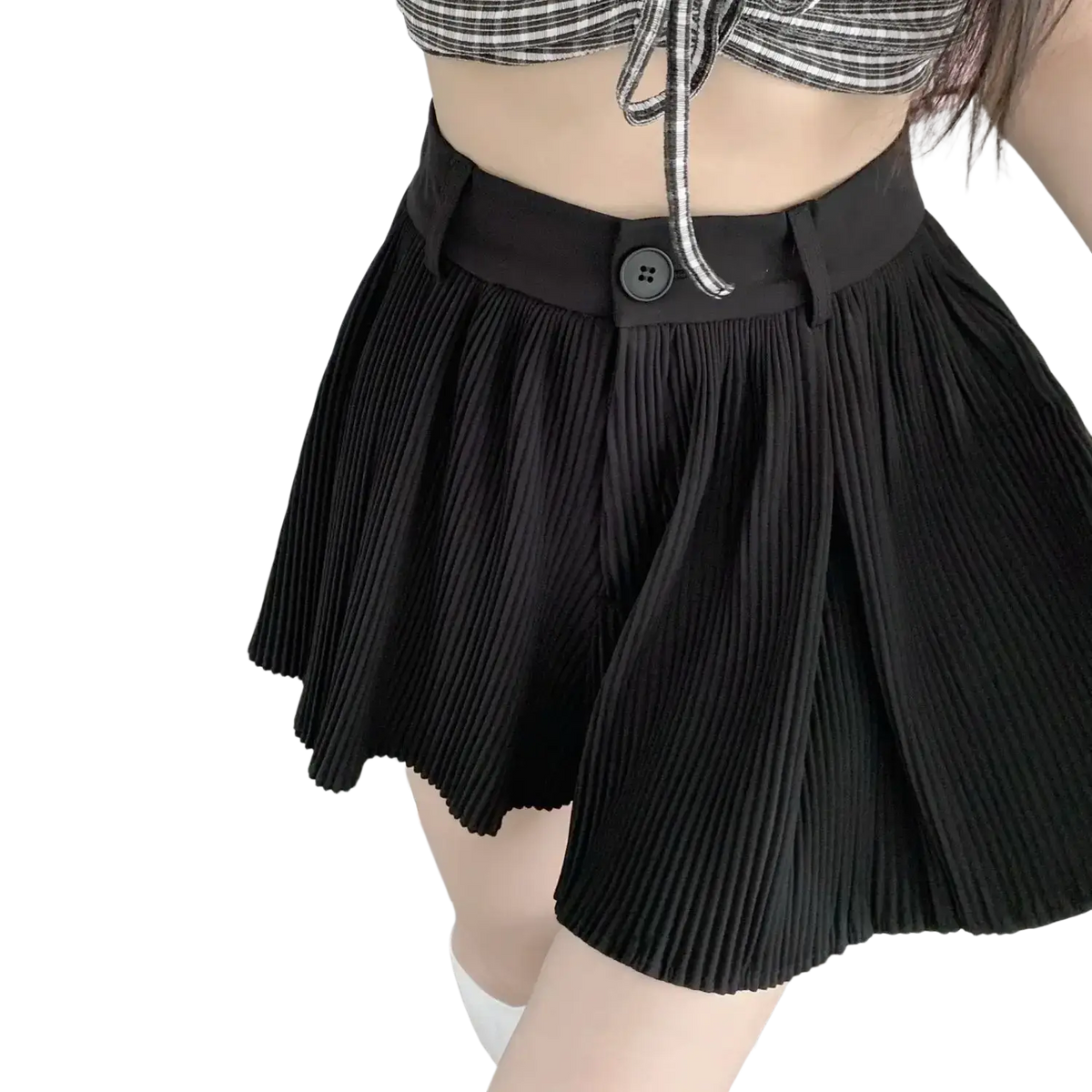 Black pleated mini skirt with wide waistband and central button closure ideal for summer wear