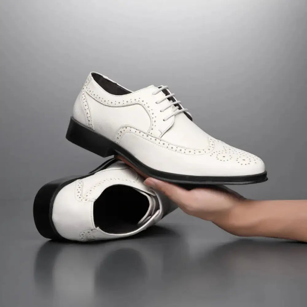 Men’s block carved leather brogue oxford shoes in white leather with black soles and laces for formal wear