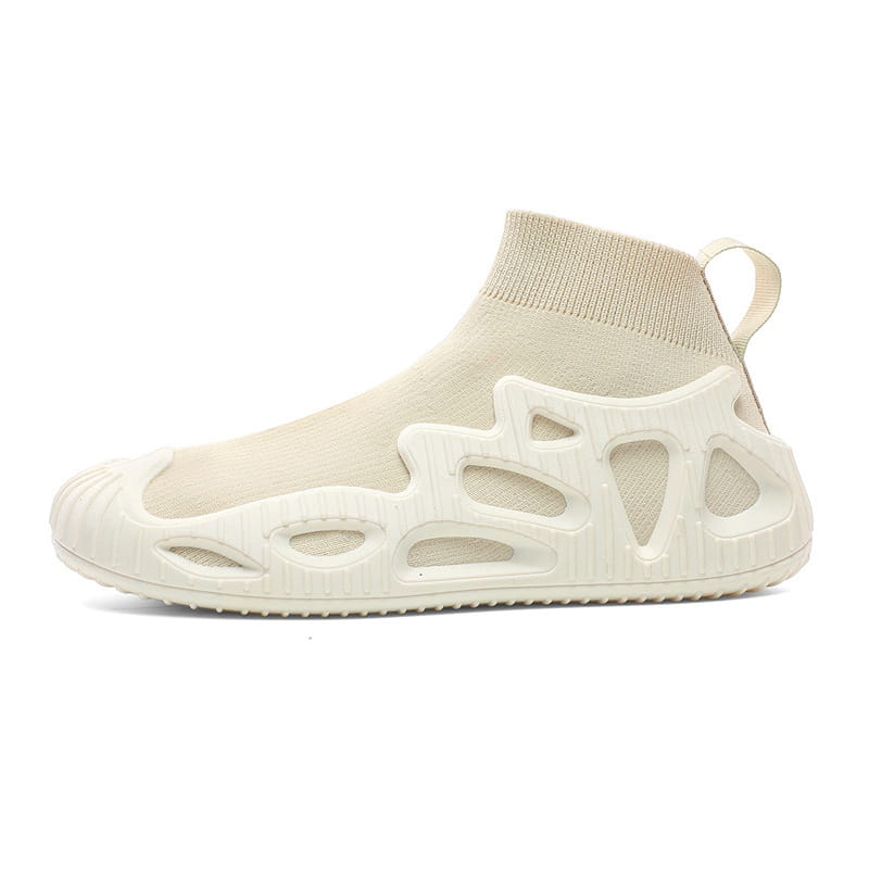 Cremefarbene Strick-Sockensneaker für Damen und Herren mit geformter, transparenter weißer Zwischensohle und aufwendigem geometrischem Muster für den lässigen Einsatz.