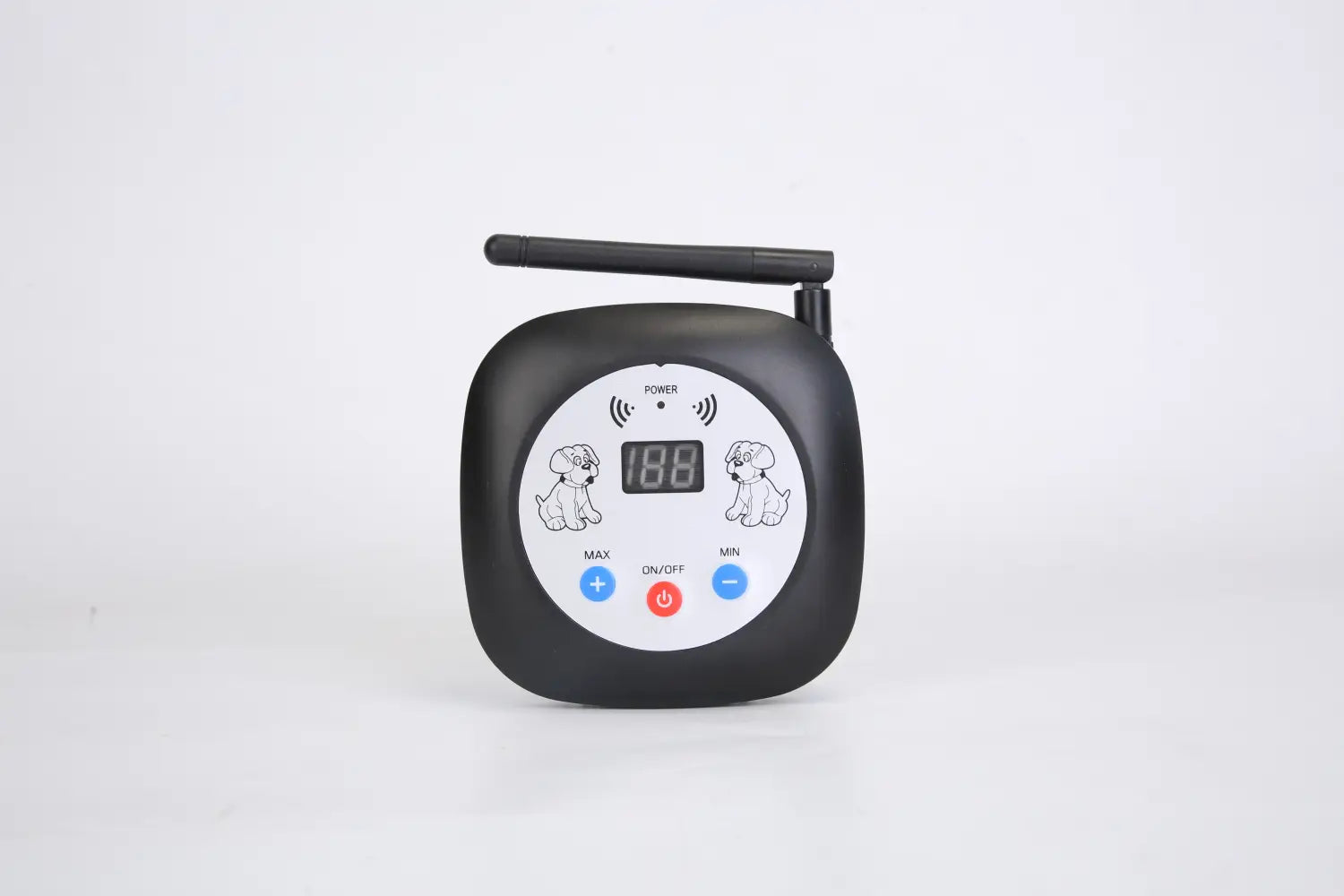 récepteur de collier du système de clôture sans fil pour chien en forme de carré noir, avec moniteur de localisation GPS, comprenant un panneau de commande numérique circulaire blanc avec des icônes de chiot dessinées et des boutons marche/arrêt « max » et « min »