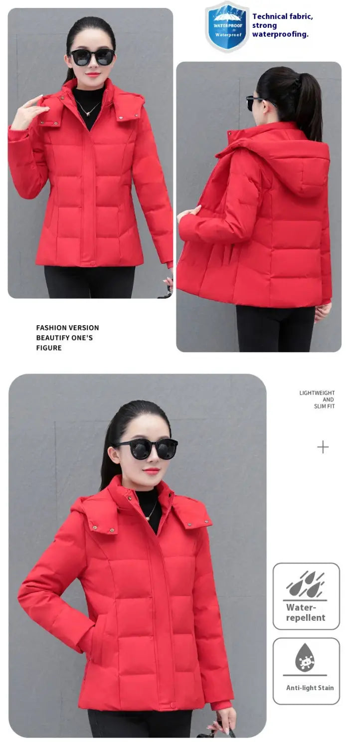 Chaqueta acolchada acolchada roja brillante para mujer, con capucha y cuello estructurado, diseñada como abrigo corto, grueso y abrigador para el invierno.