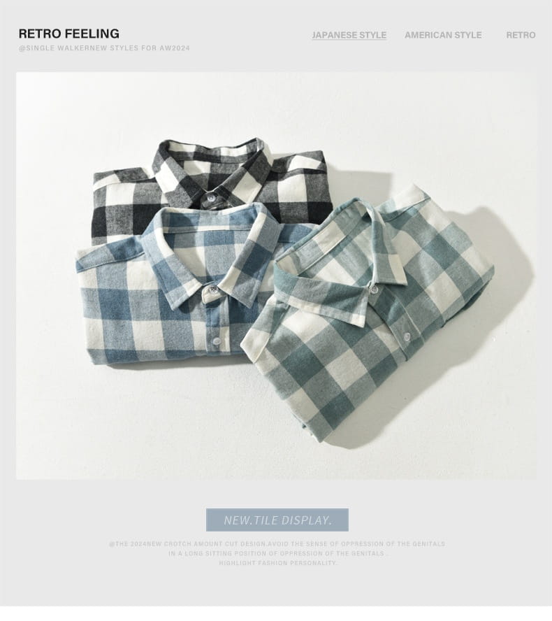 Drei gefaltete Herren-Karos-Flanellhemden mit Knopfleiste und Strickcardigan-Design in den Mustern Schwarz-Weiß, Blau-Weiß und Grün-Weiß.