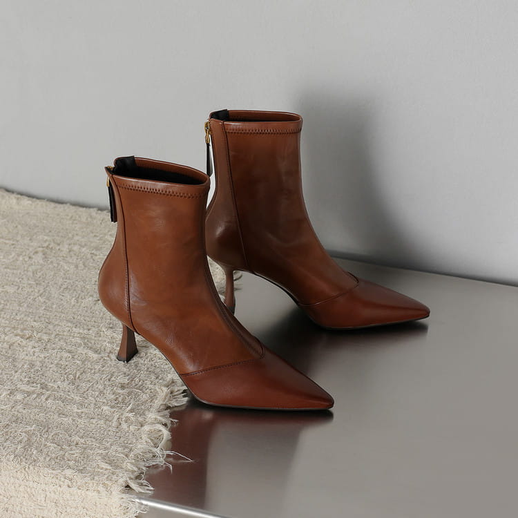 brown leather ankle boots with pointed toe slender heel and zipper made of cowhide for stylish wear