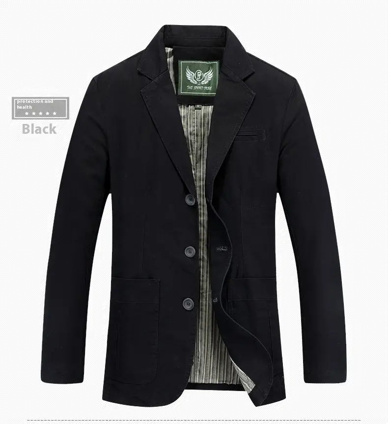 Herren-Übergrößen-Baumwoll-Freizeitblazer in Schwarz mit drei dunklen Knöpfen und gestreifter Innenfutterausstattung.