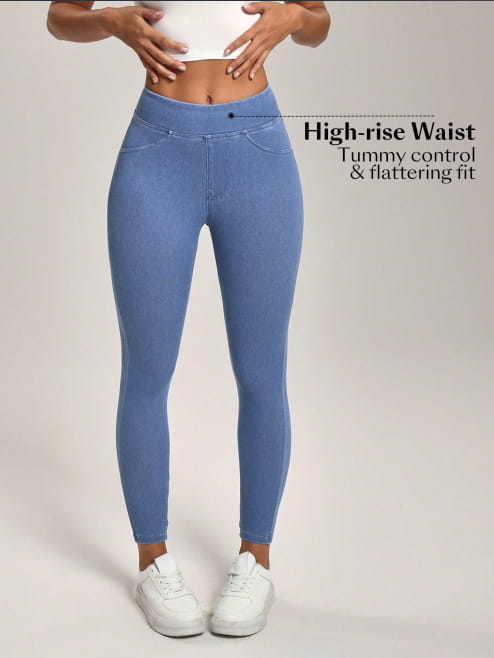 Blaue Jeansleggings mit hoher Leibhöhe und figurformendem Bauchkontroll-Schnitt, entworfen als Sporthose für vielseitigen Einsatz.