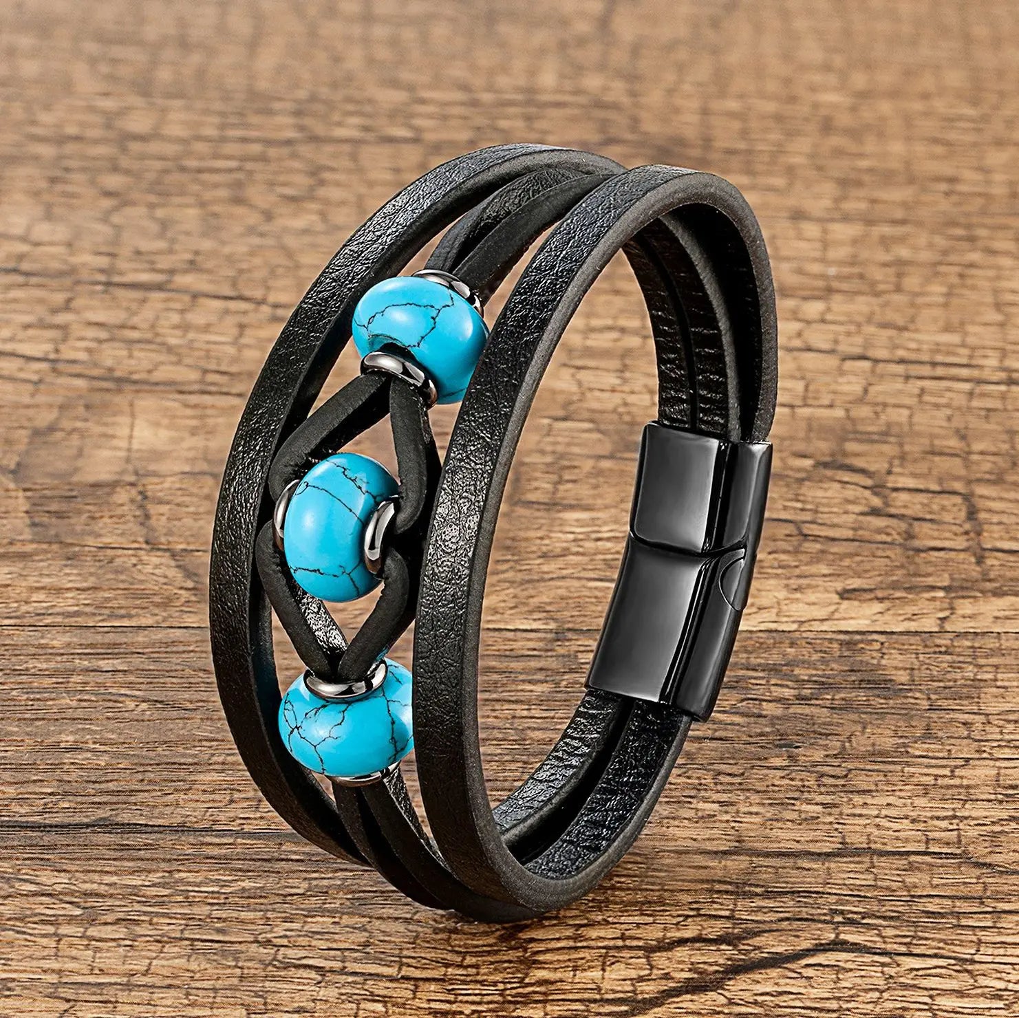 Bracelet en cuir noir à cordon, avec trois perles en pierre naturelle turquoise et une fermeture magnétique
