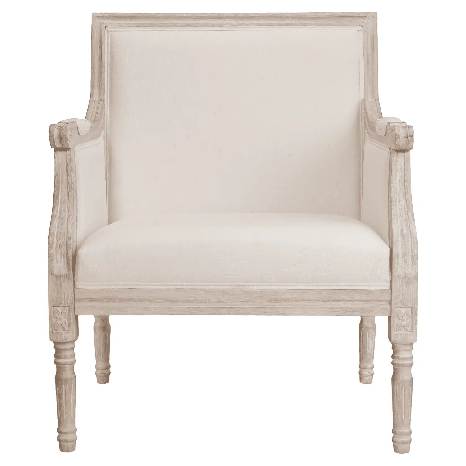 Silla francesa de acento color crema con marco de madera envejecida y tapicería de lino, con patas talladas ornamentales.