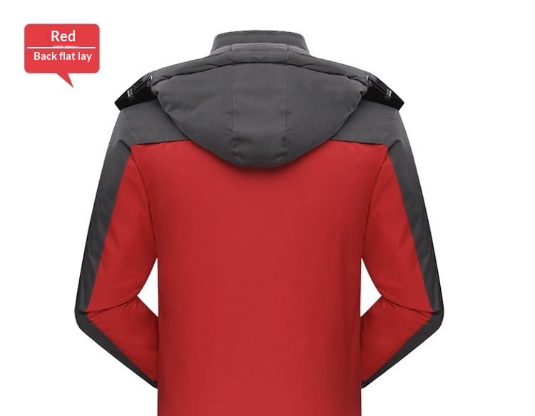 Kapuze mit Fleecefütterung aus Rot und Grau, Wintermantel aus besonders schwerem Fleecestoff, Kapuzenjacke, von hinten in flacher Lay-Out-Ansicht dargestellt