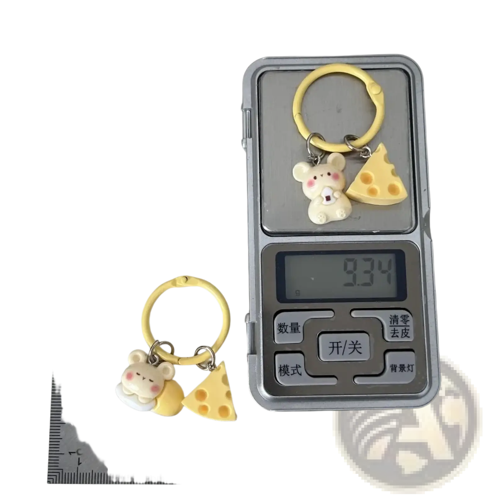 Yellow plastic cheese mouse cartoon keychain featuring a cute white mouse charm holding a slice of cheese for bag charm use