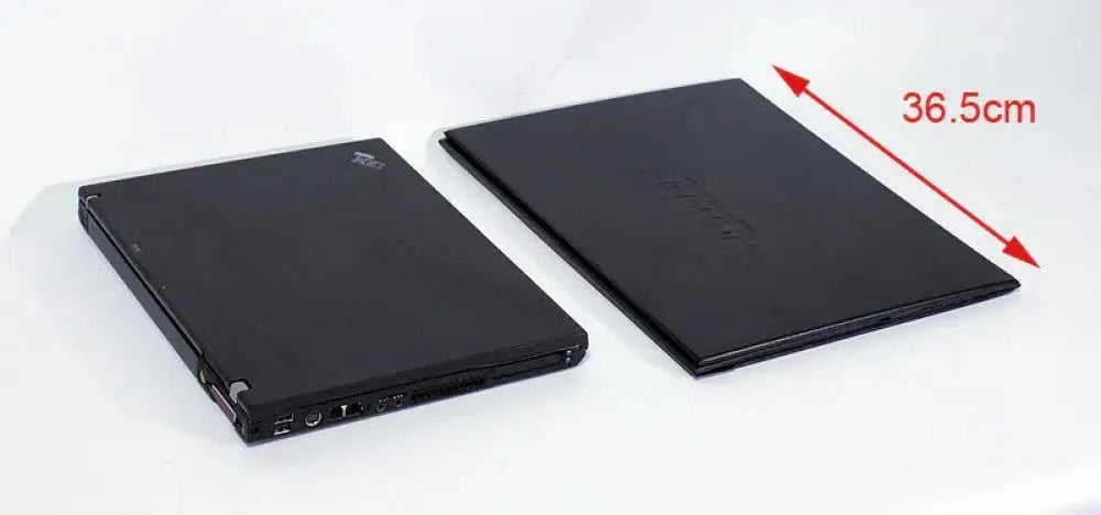Black lenovo thinkpad laptop with matte finish back side shown featuring universal anti-glare sun hood for 14 to 15 inch screens