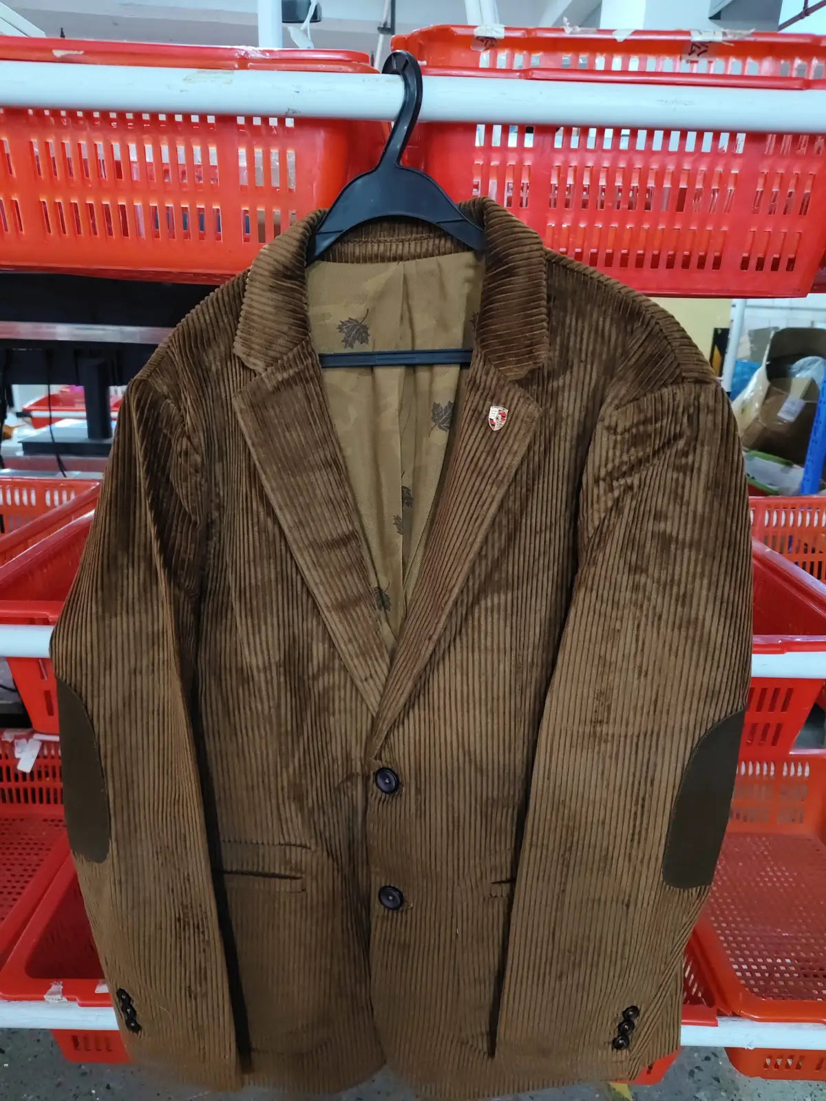 Brown corduroy blazer men casual suit jacket with dark brown elbow patches and black buttons