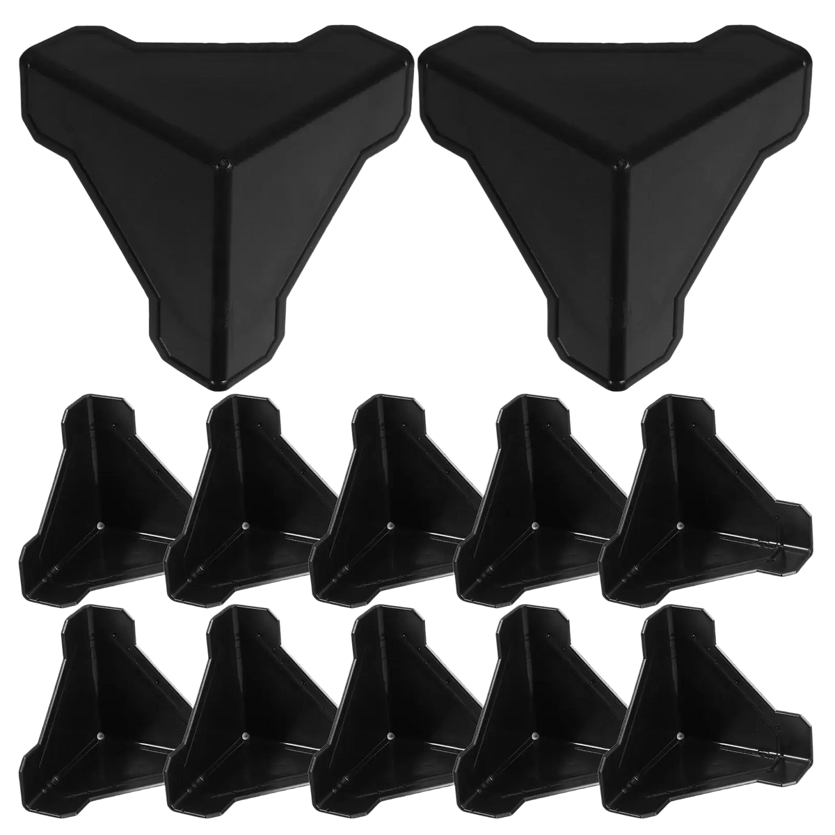 Black triangular corner protectors made of durable plastic with a glossy finish for carton packing and packing corner use
