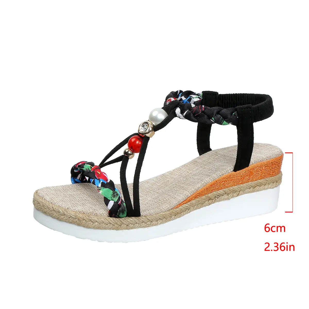 Sandalia tipo cuña espadrille de correa trenzada negra para mujer con bailarinas espadrille tejidas, con un patrón floral colorido, cuentas rojas y blancas, y tacón de espadrille tejido en color naranja, de 6 cm de altura.
