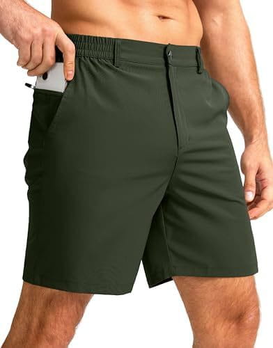 Short de ville extensible pour homme vert foncé avec un design coupe slim, une taille stretch et des poches latérales.