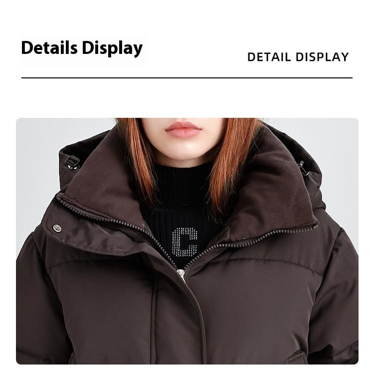 Manteau long matelassé à capuche pour femmes en brun foncé, avec une capuche isolante moelleuse et un corps matelassé, conçu pour la chaleur et le confort.