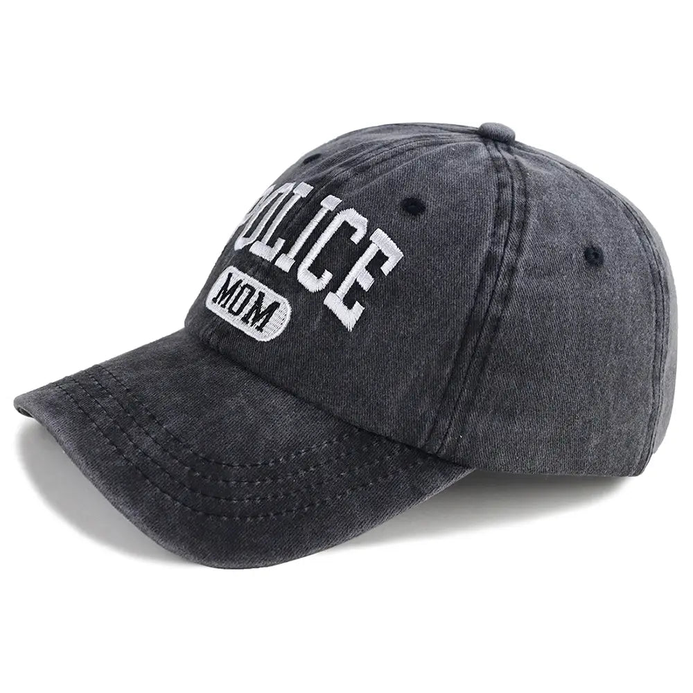 Gorra de béisbol de mezclilla (denim) para "police mom" en color gris oscuro con aspecto desgastado, con texto bordado en blanco en la parte frontal.