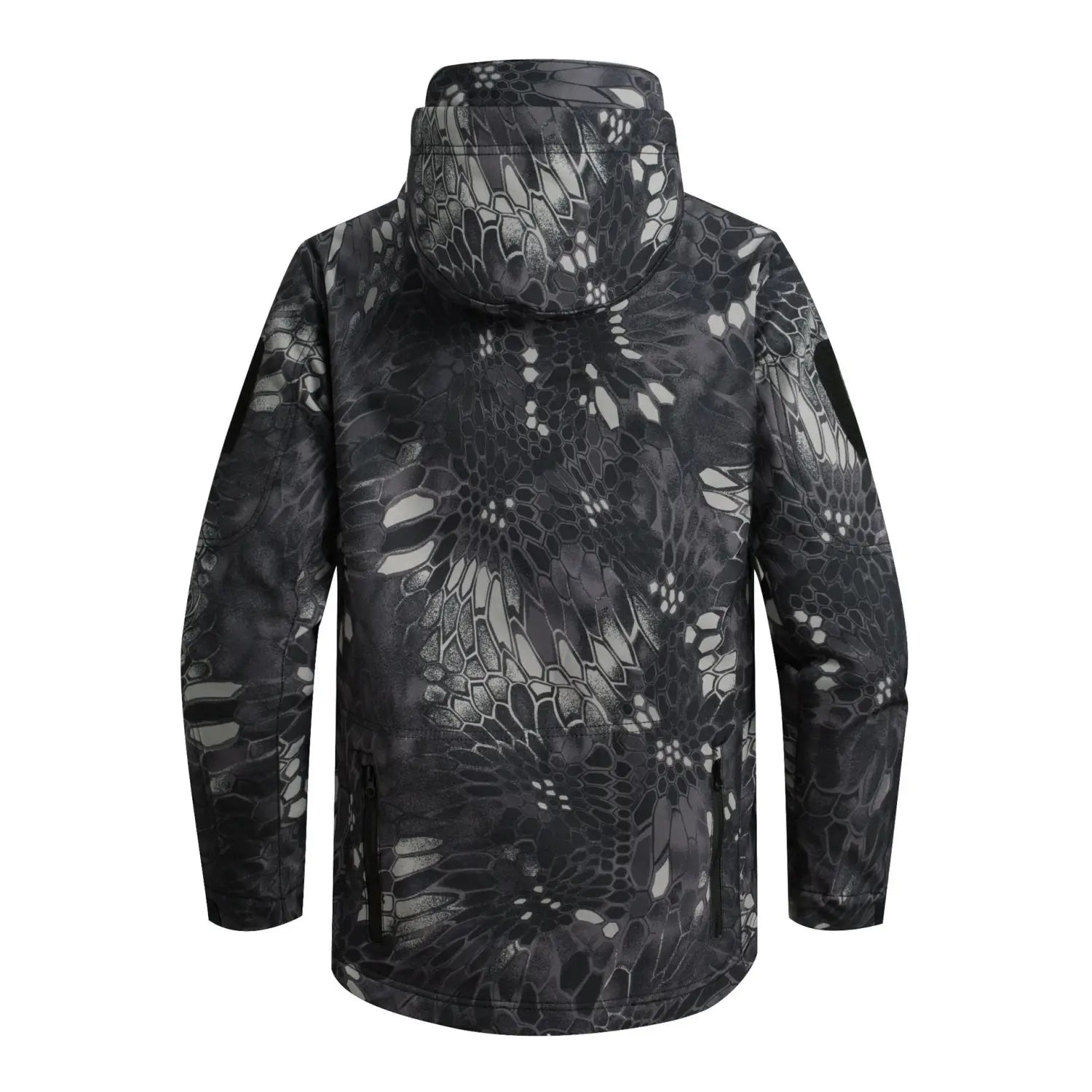Veste tactique softshell à capuche noire et grise à motif camouflage, conçue pour un usage extérieur et tactique.