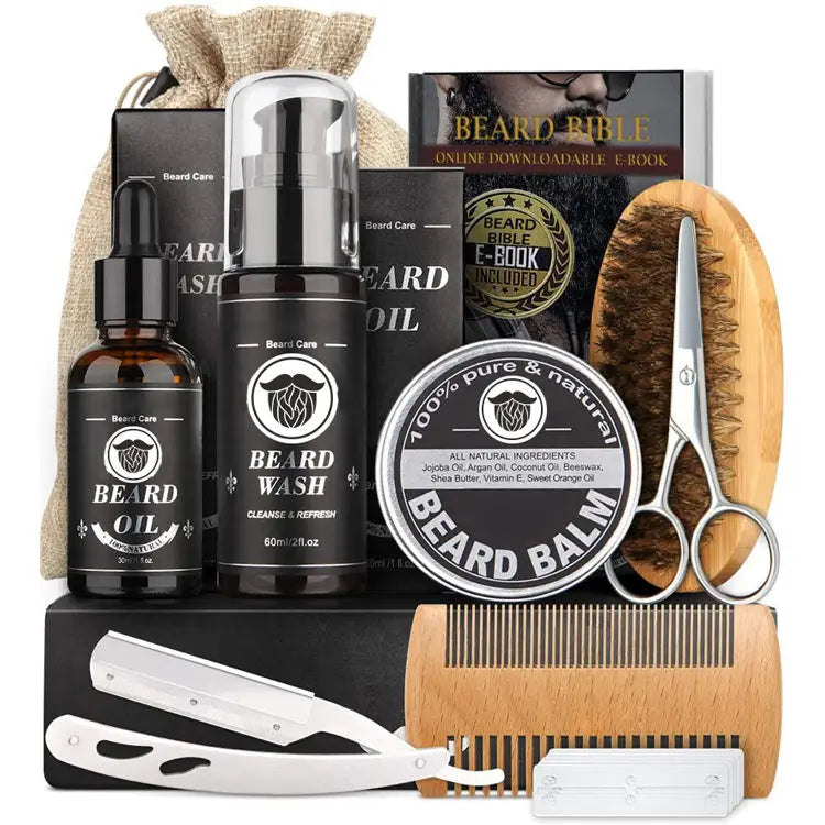 kit de crecimiento de barba negro y plateado con dermaroller, peine de madera, tijeras y hoja de afeitar metálica para el aseo y el cuidado de la barba.