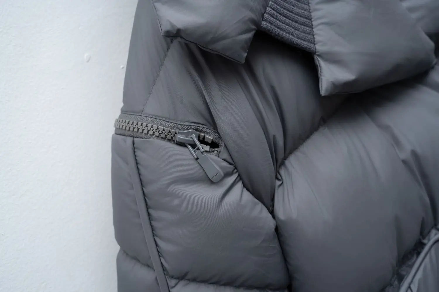 gray down jacket patchwork large lapel Korean style featuring quilted stitching and a zipper pocket in a puffer design