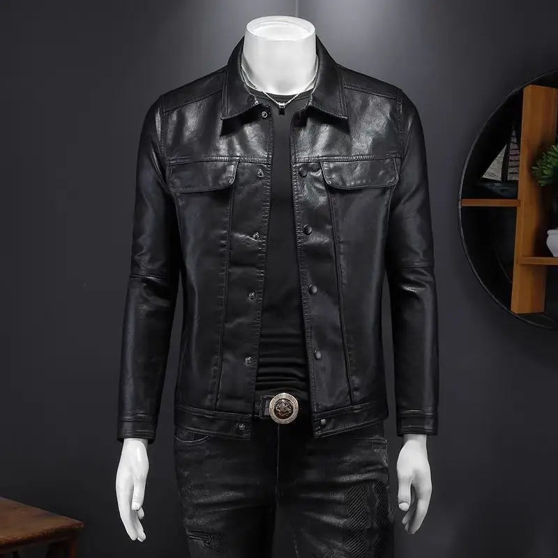 Veste utilitaire en cuir denim, coupe slim, pour homme, en noir, avec un design denim classique et des boutons à la finition argentée.