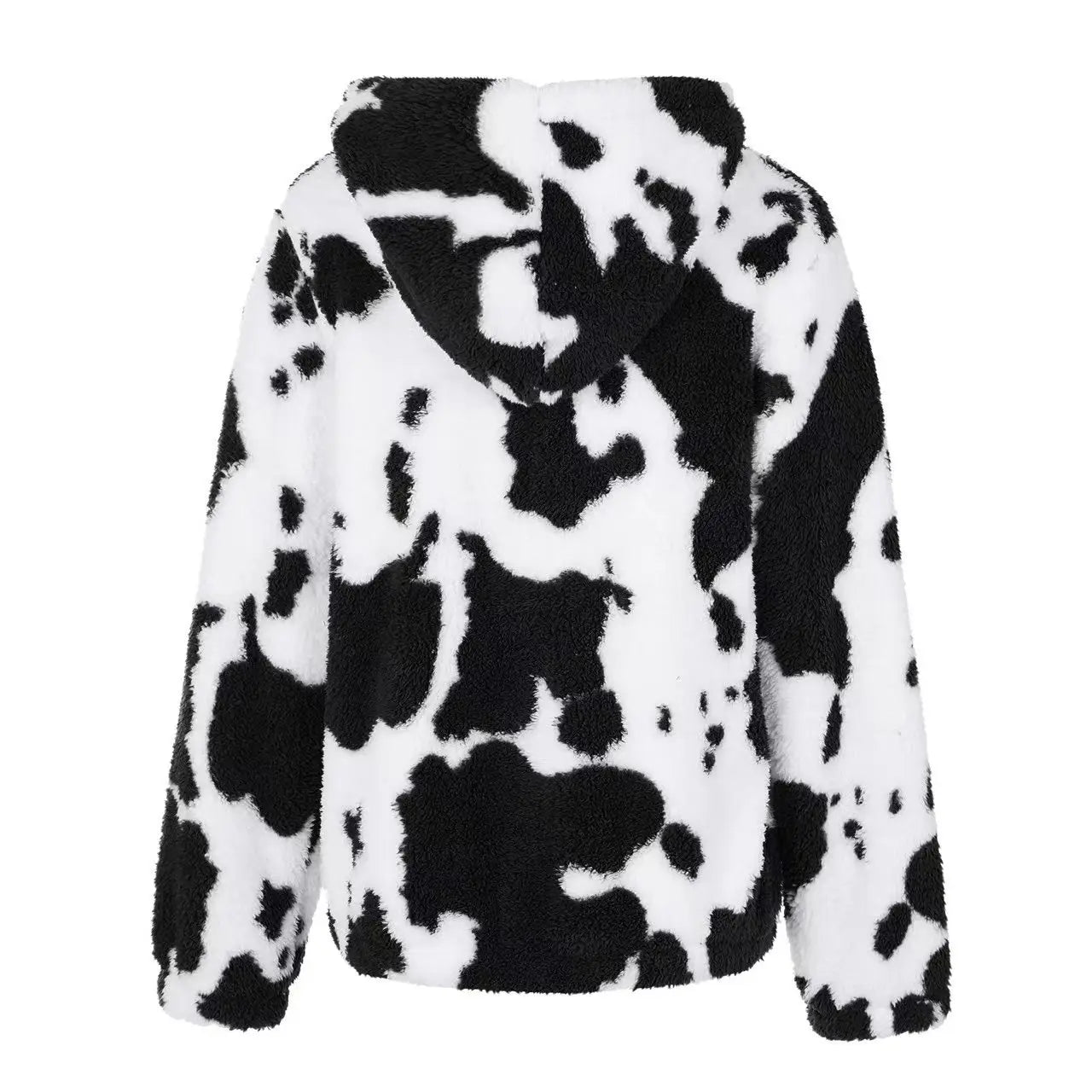 Chaqueta acolchada tipo zip-up con estampado de vaca negro y blanco, que presenta material de piel sintética, mostrada desde el lado posterior