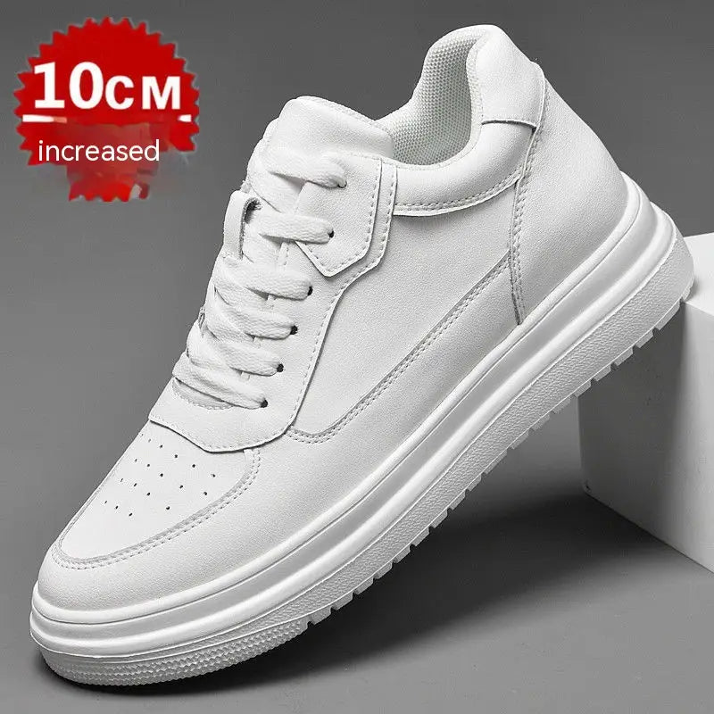 Herren-Ledermännersneaker auf Plattform-Laufschuhe in Weiß aus Leder mit einer dicken, gepolsterten Sohle und perforierter Zehenkappe.