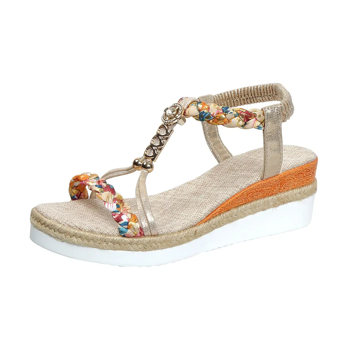 Sandalias tipo cuña beige y naranja para mujer con correas florales trenzadas, acentos metálicos y suelas de espadrille tejidas