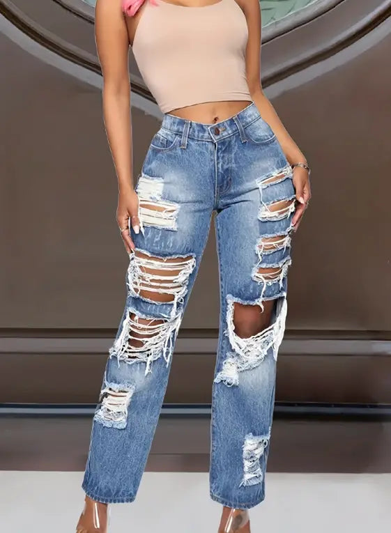 Verzweifelte Jeans mit weitem Bein und zerrissenen Partien für Damen in blauem Denim mit mehreren ausgefransten, zerrissenen Patches entlang der Beine.