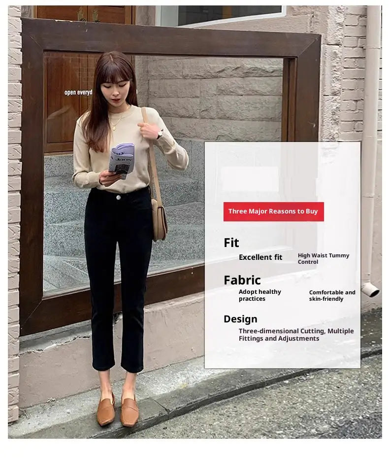 Schwarze Samtgefütterte High-Waist-Jeans-Leggings mit eleganter, körperbetonter Passform in Form schwarzer Hosen mit dezentem Seitennähte-Detail.