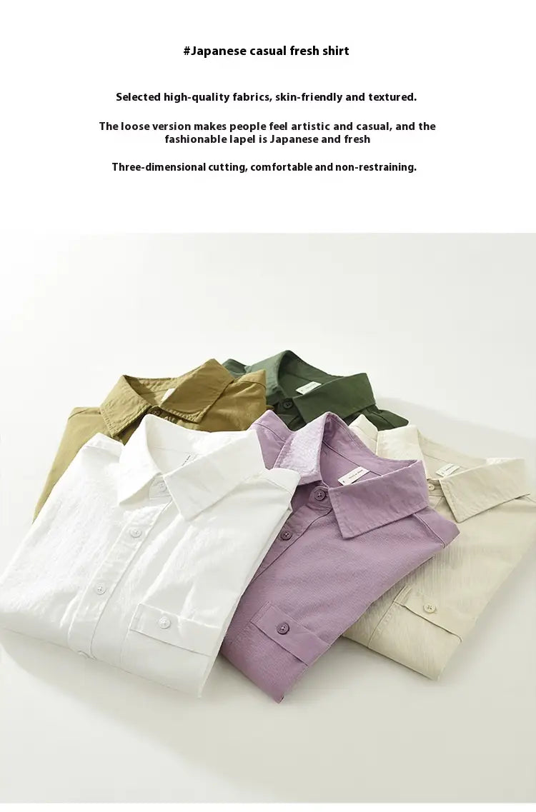 Une sélection de chemises à manches longues en coton style japonais pour homme, dans des tons doux et atténués, notamment blanc, lilas, beige, vert olive et kaki.